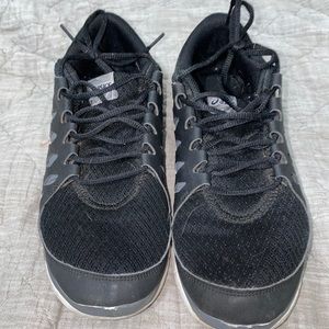 Women’s black/white ASICS running shoes!